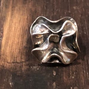 Silpada sterling silver ladies ring